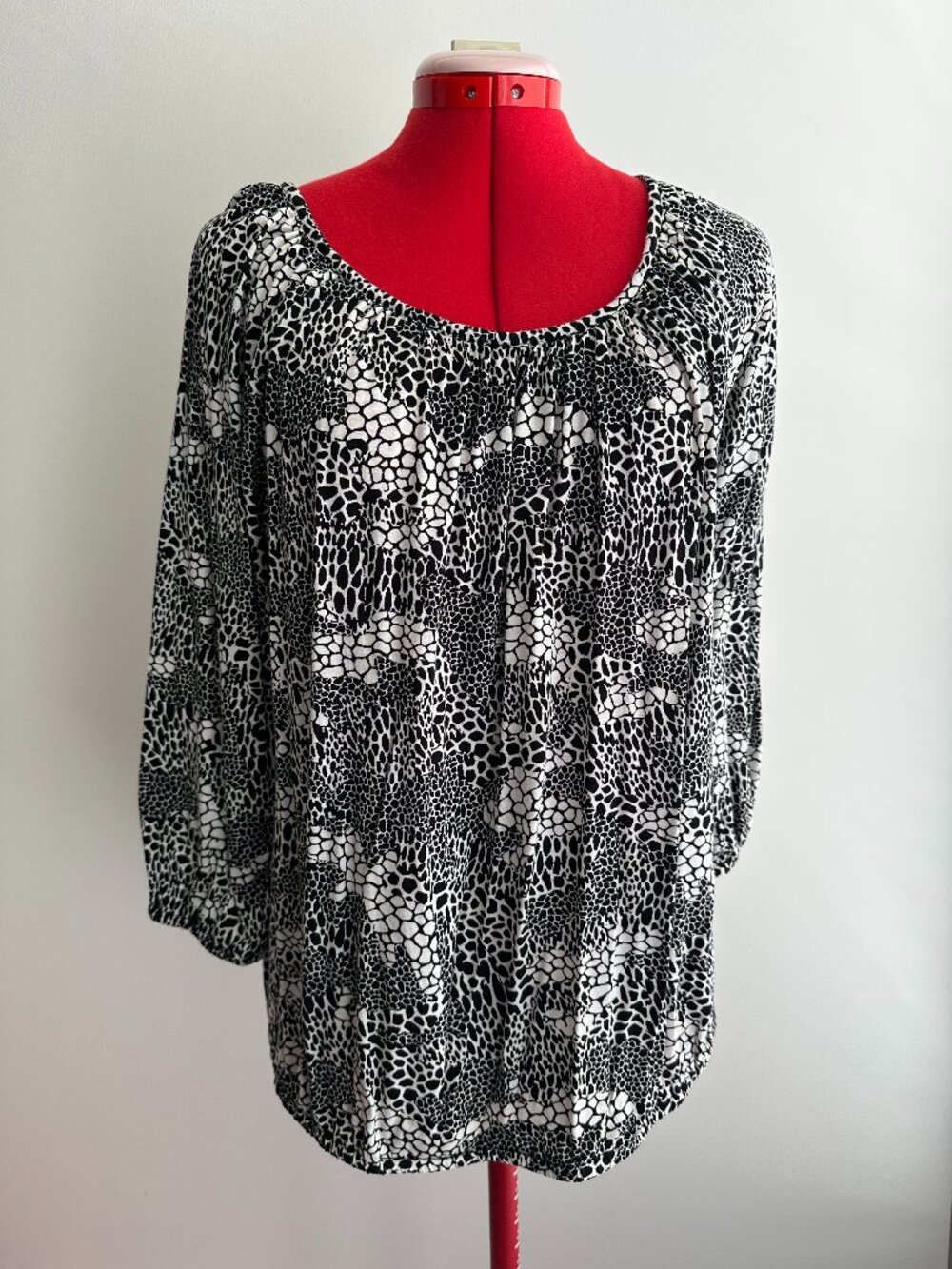 MICHAEL KORS (L) White Black Print Peasant Top Blouson Pebble Animal Reptile Geo